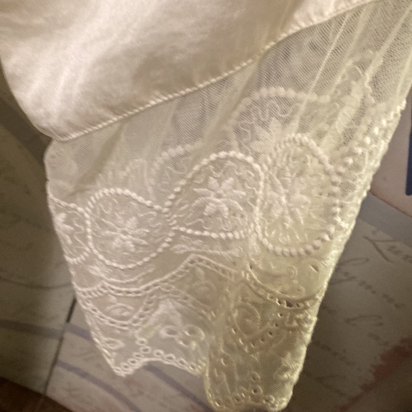 Band of‎ Gypsies Cream Lace Robe/Duster SZ M/L - Picture 9 of 9